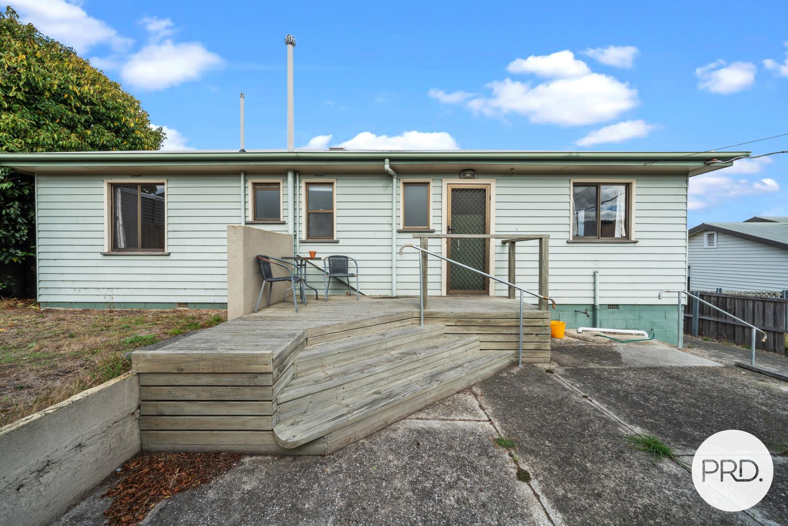 10 Amundsen Crescent WARRANE 10