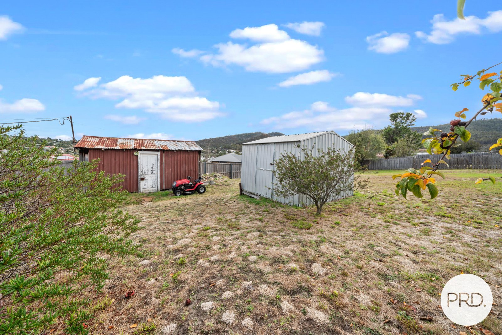 10 Amundsen Crescent WARRANE 11