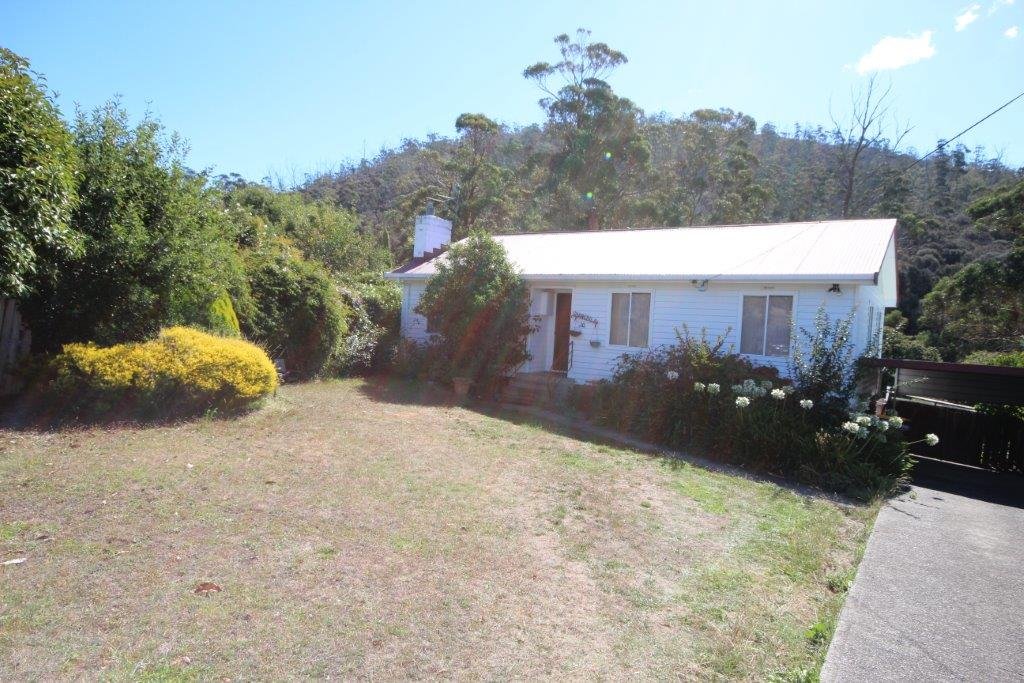 10 Anane Street CHIGWELL 1