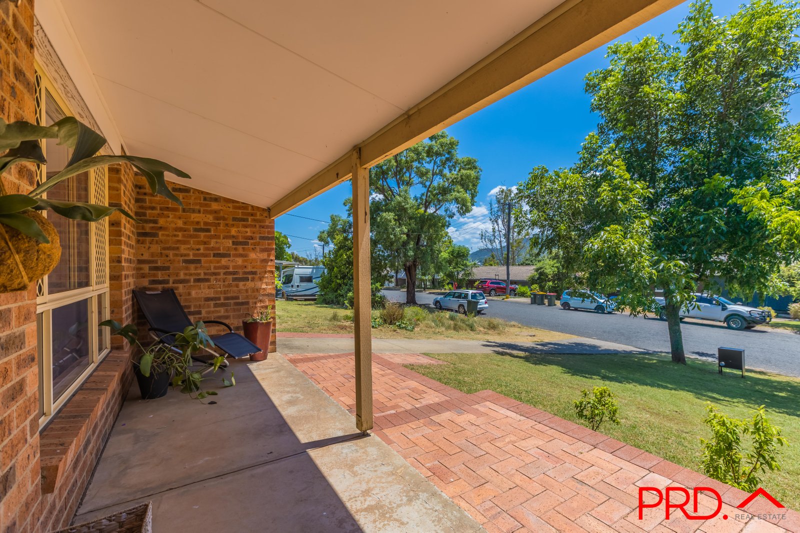 10 Andrew Avenue TAMWORTH 3