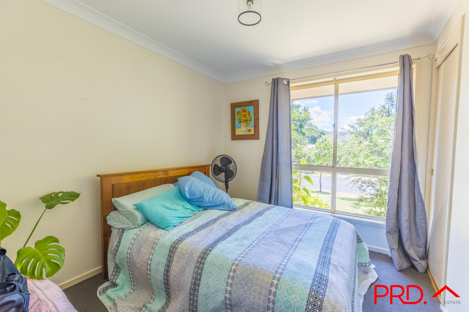10 Andrew Avenue TAMWORTH 9