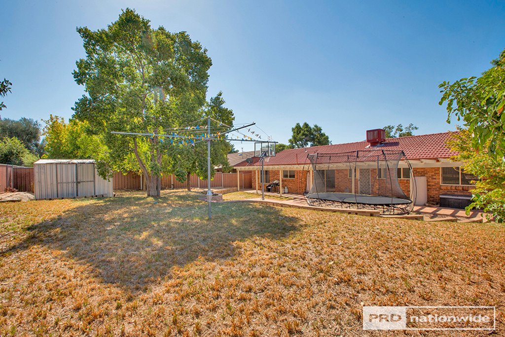 10 Andrew Avenue TAMWORTH 10
