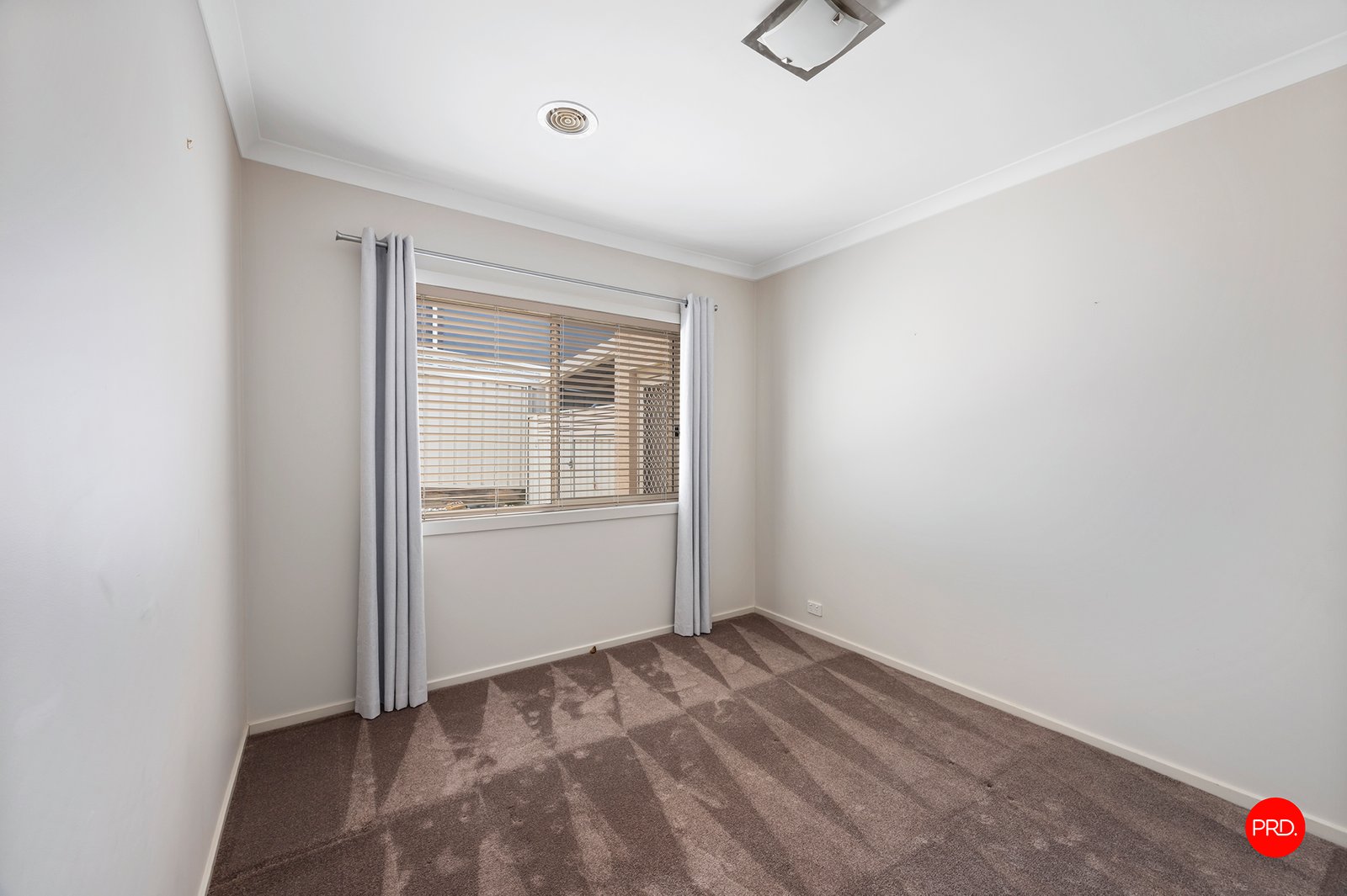10 Arilpa Court KANGAROO FLAT 16