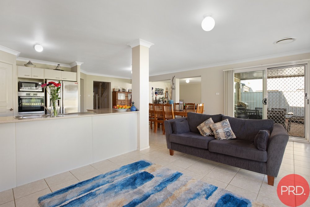 10 Avondale Drive THORNTON 10