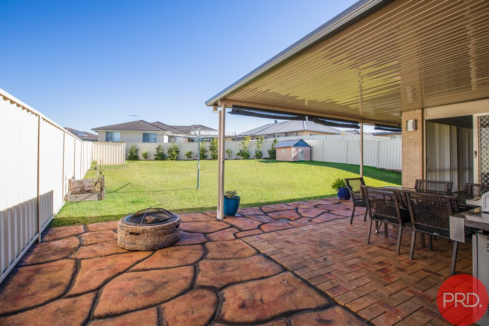 10 Avondale Drive THORNTON 13