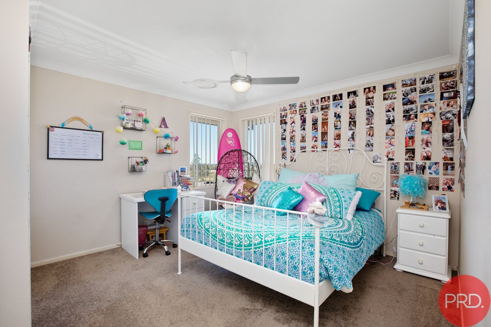 10 Avondale Drive THORNTON 25