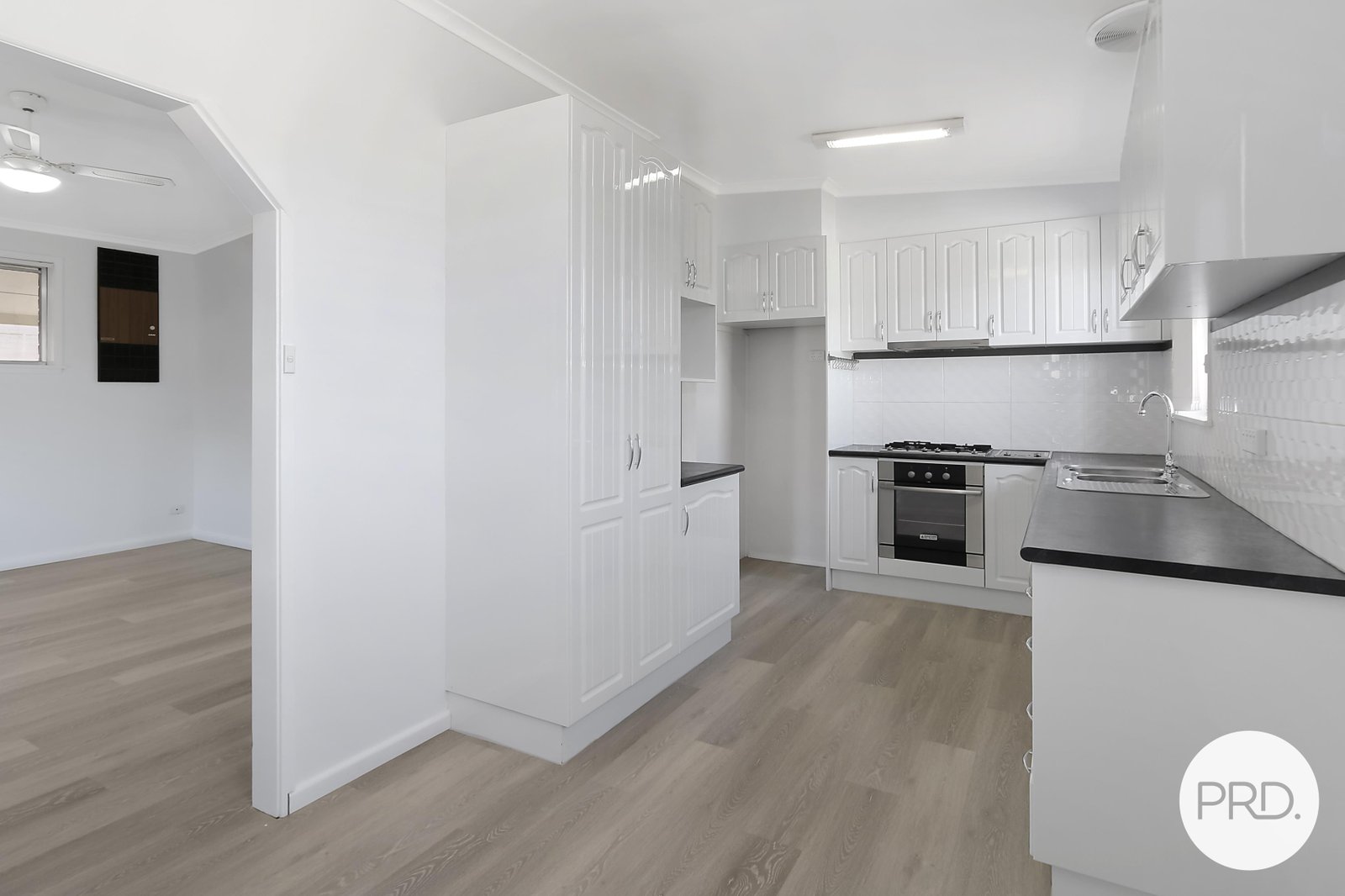 10 Ballard Street WODONGA 2