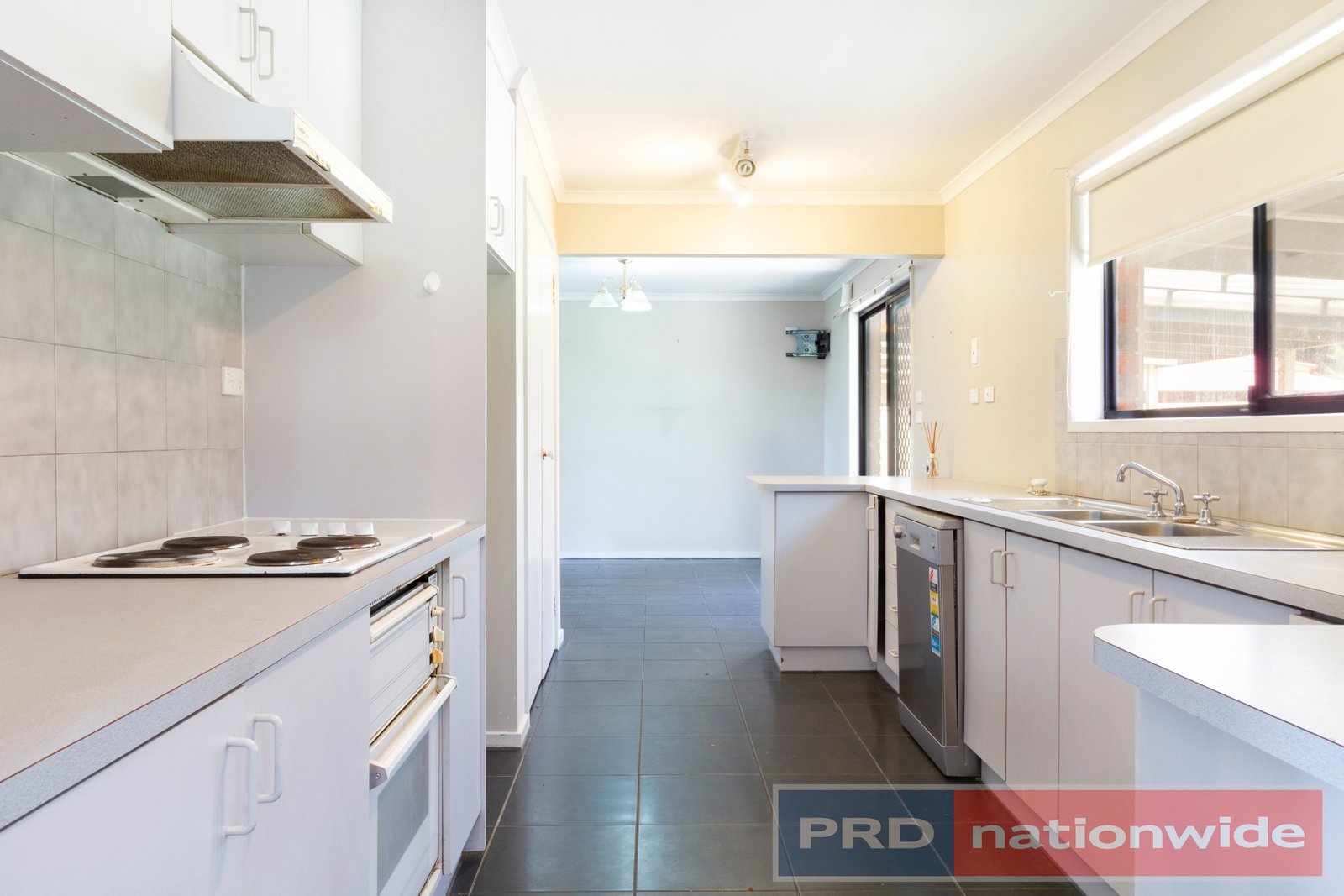 10 Bank Street BALLAN 2