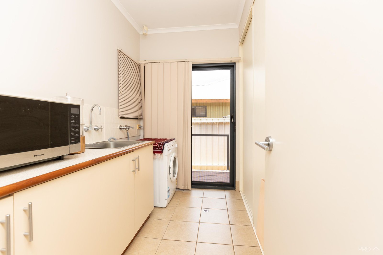 10 Banu Avenue CABLE BEACH 18