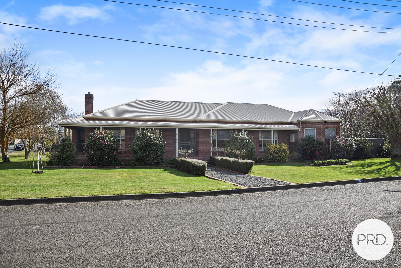 10 Banyule Drive DELACOMBE 1