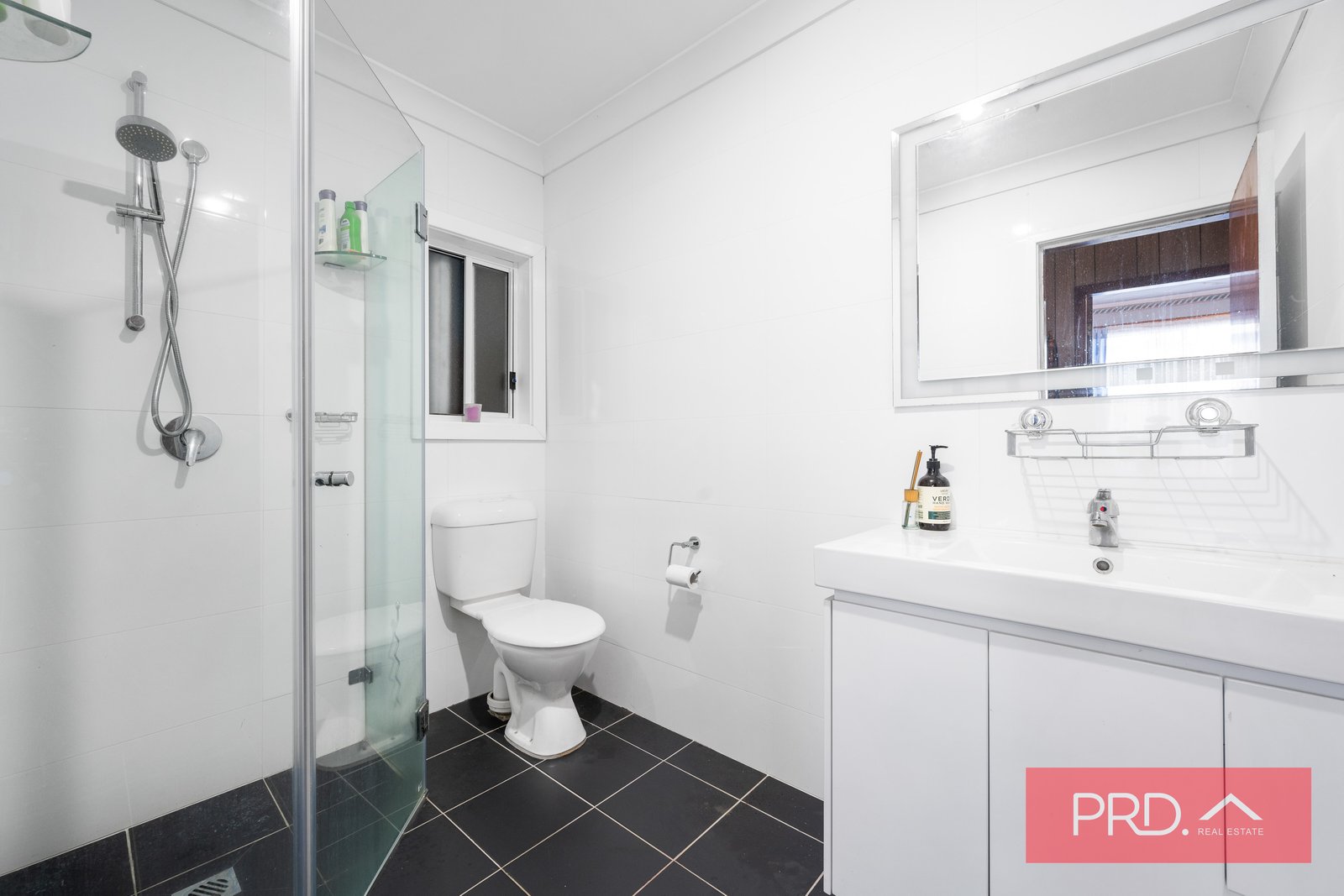 10 Bare Avenue LURNEA 7