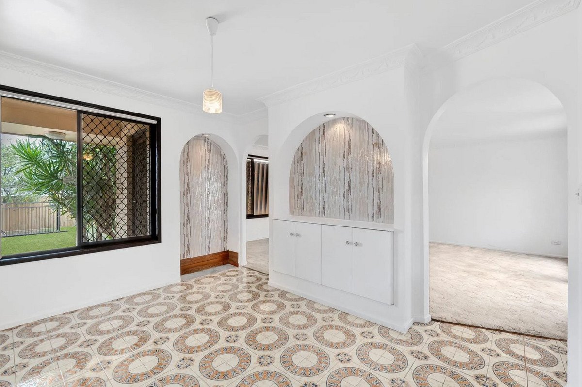 10 Barklya Place Palm Beach 1