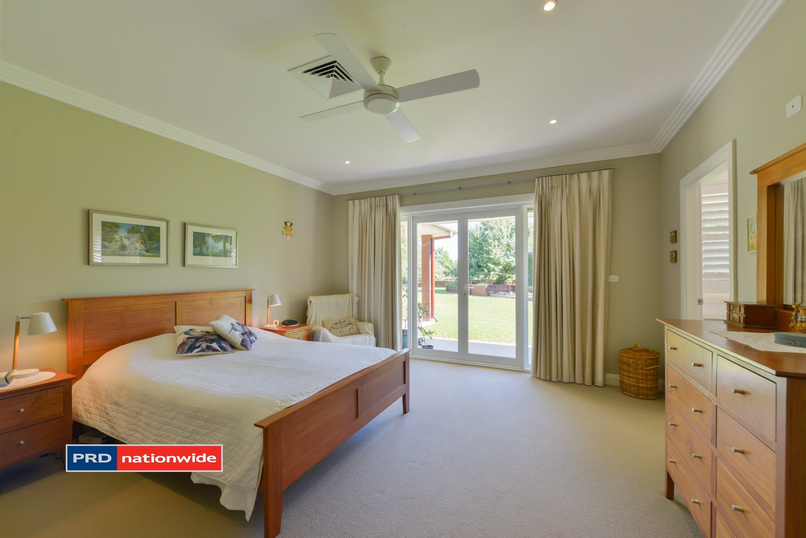 10 Barrington Drive TAMWORTH 10