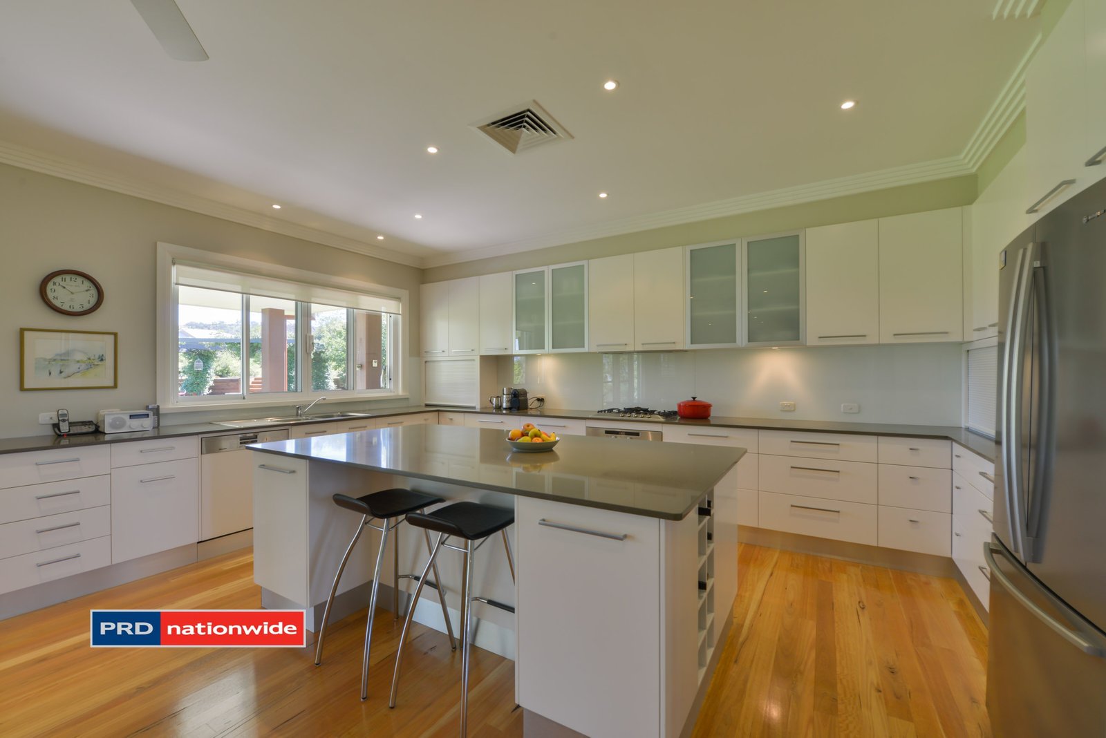 10 Barrington Drive TAMWORTH 13