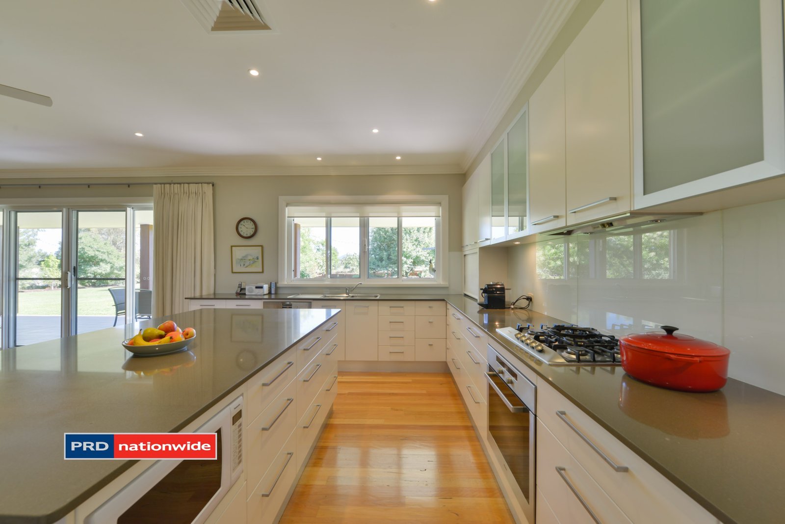 10 Barrington Drive TAMWORTH 16