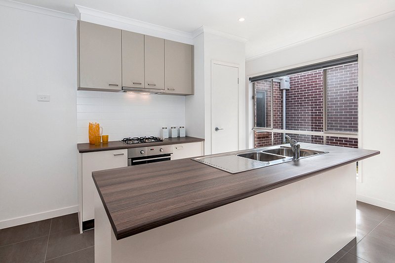 10 Bastow Lane Lucas 2