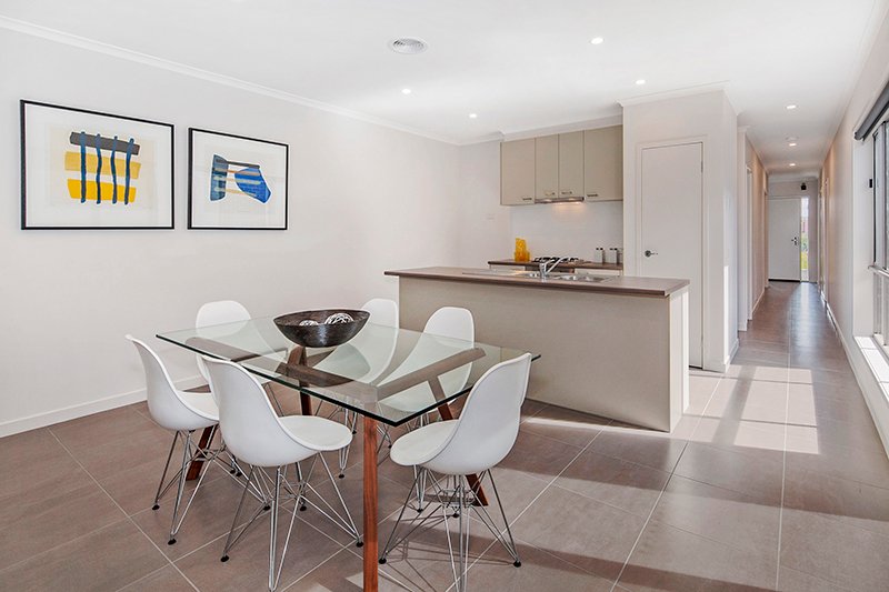 10 Bastow Lane Lucas 3