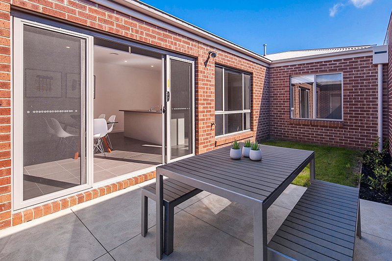 10 Bastow Lane Lucas 9