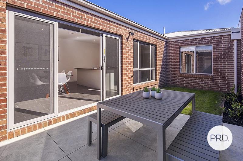 10 Bastow Lane LUCAS 9