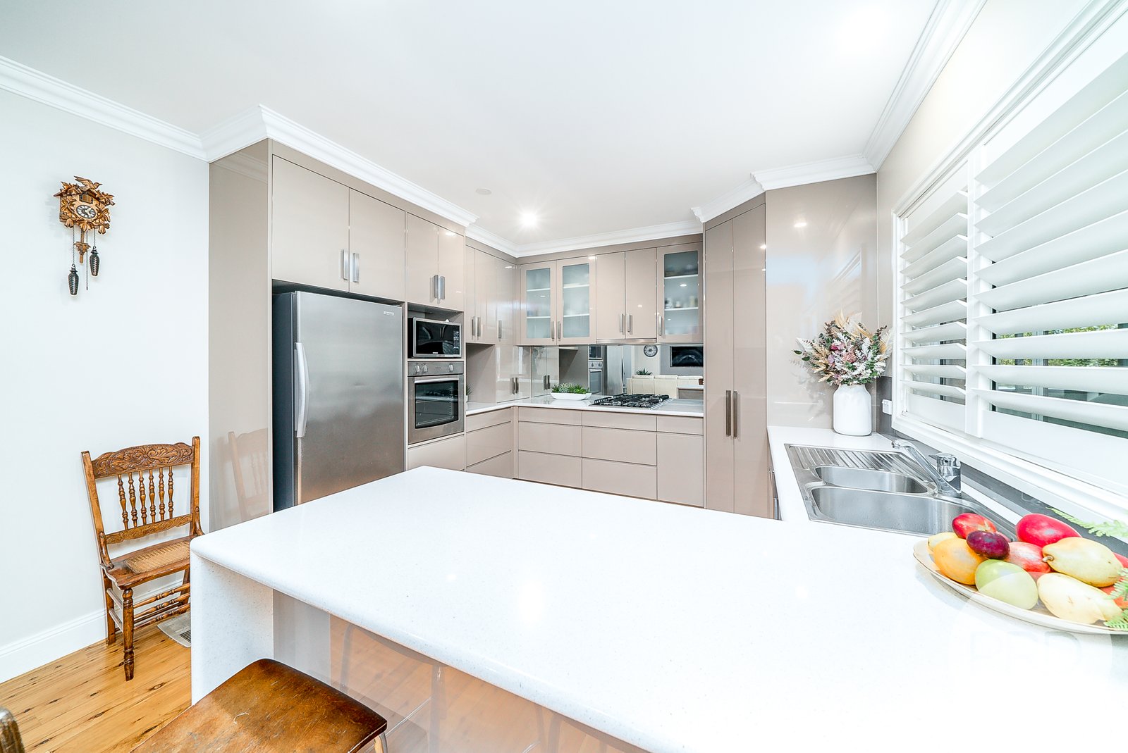 10 Bell Gum Place LAKE ALBERT 4