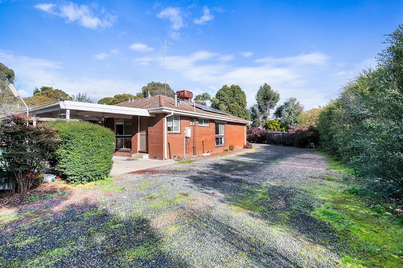 10 Bells Lane BROWN HILL 14