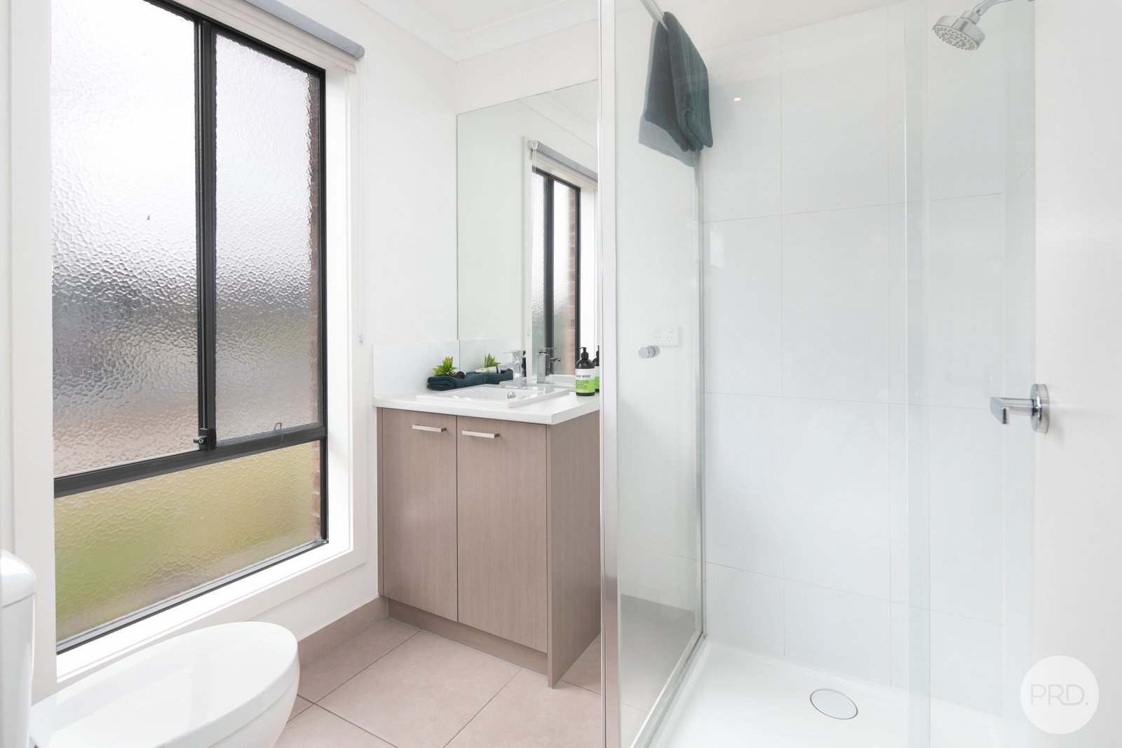 10 Bennett Street CANADIAN 4