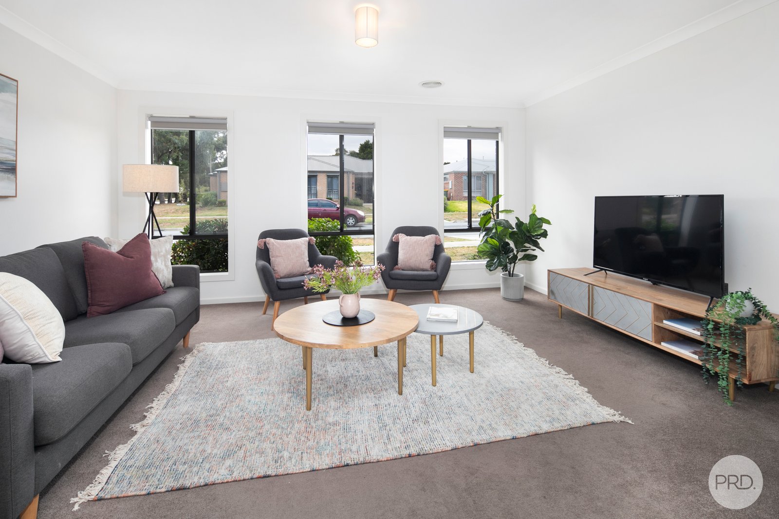 10 Bennett Street CANADIAN 5