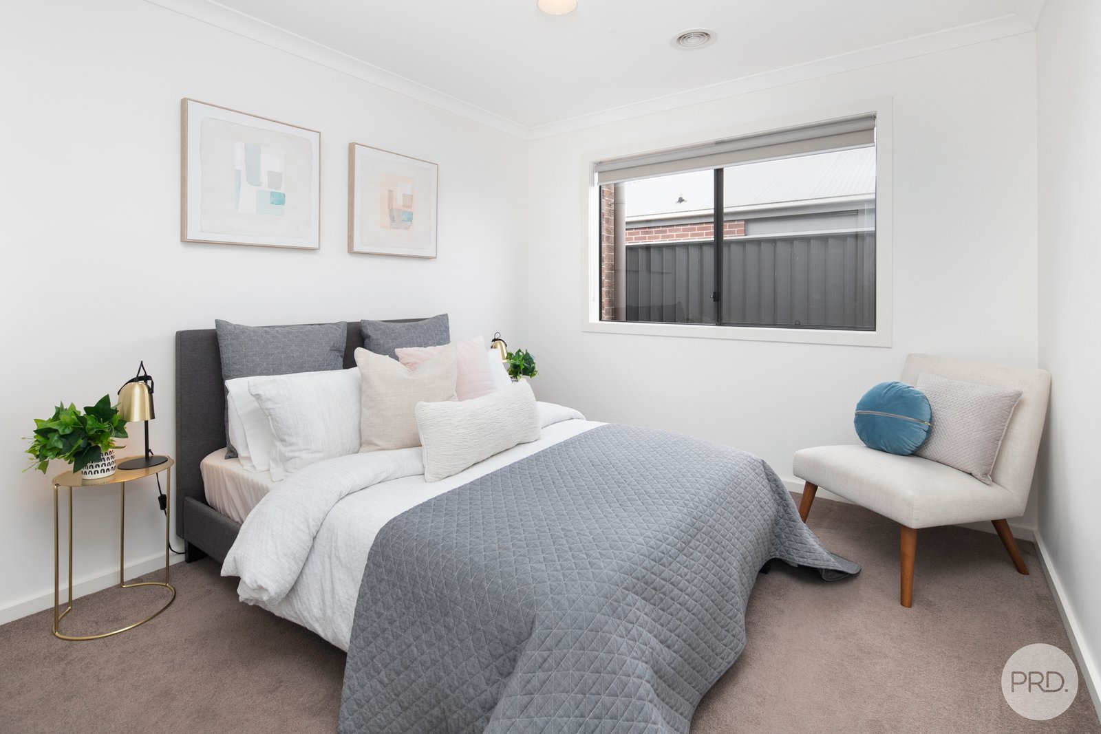 10 Bennett Street CANADIAN 17