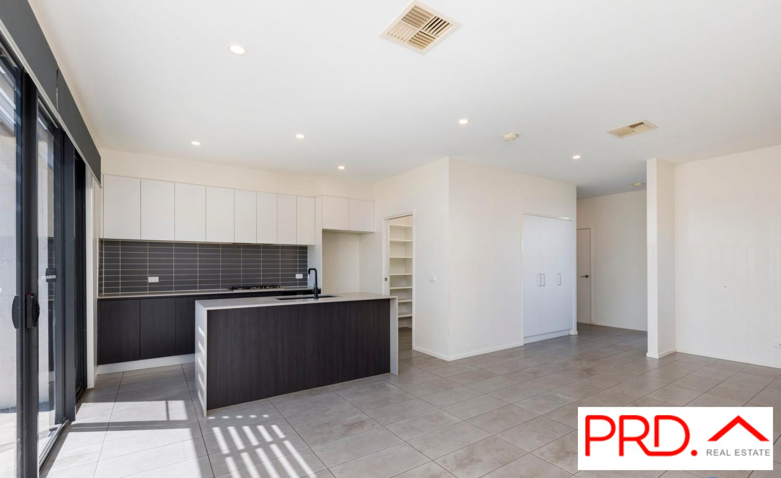 10 Bernard Heinze Avenue MONCRIEFF 4