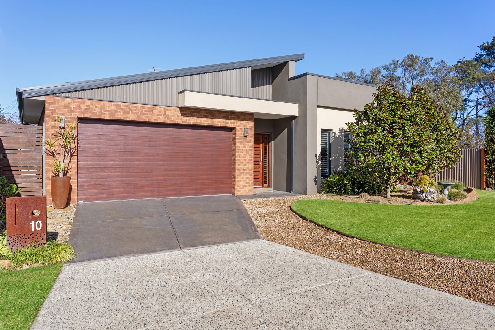 Gallery: 10 Blackwood Court