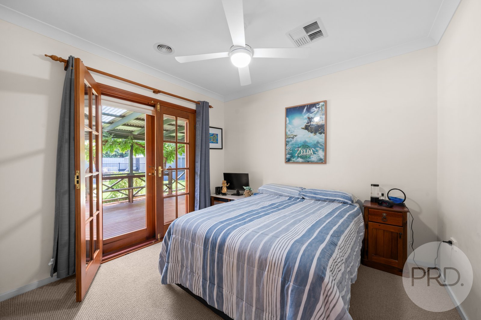 10 Bocquet Street LAKE ALBERT 16