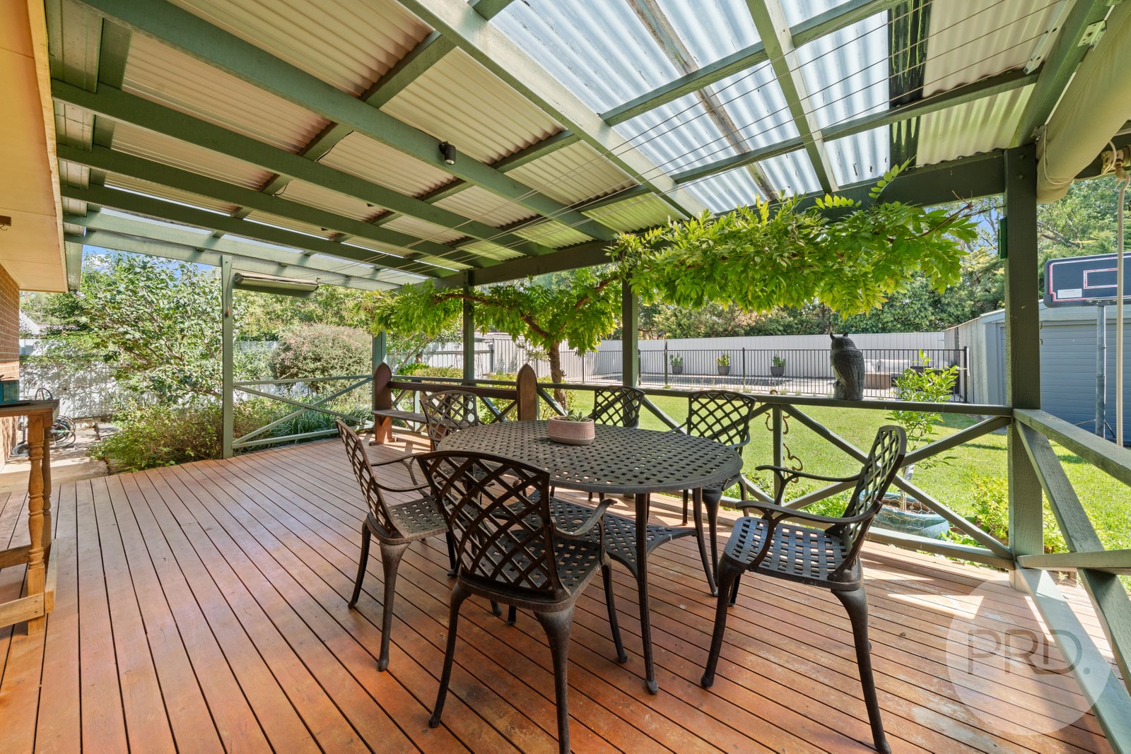 10 Bocquet Street LAKE ALBERT 18