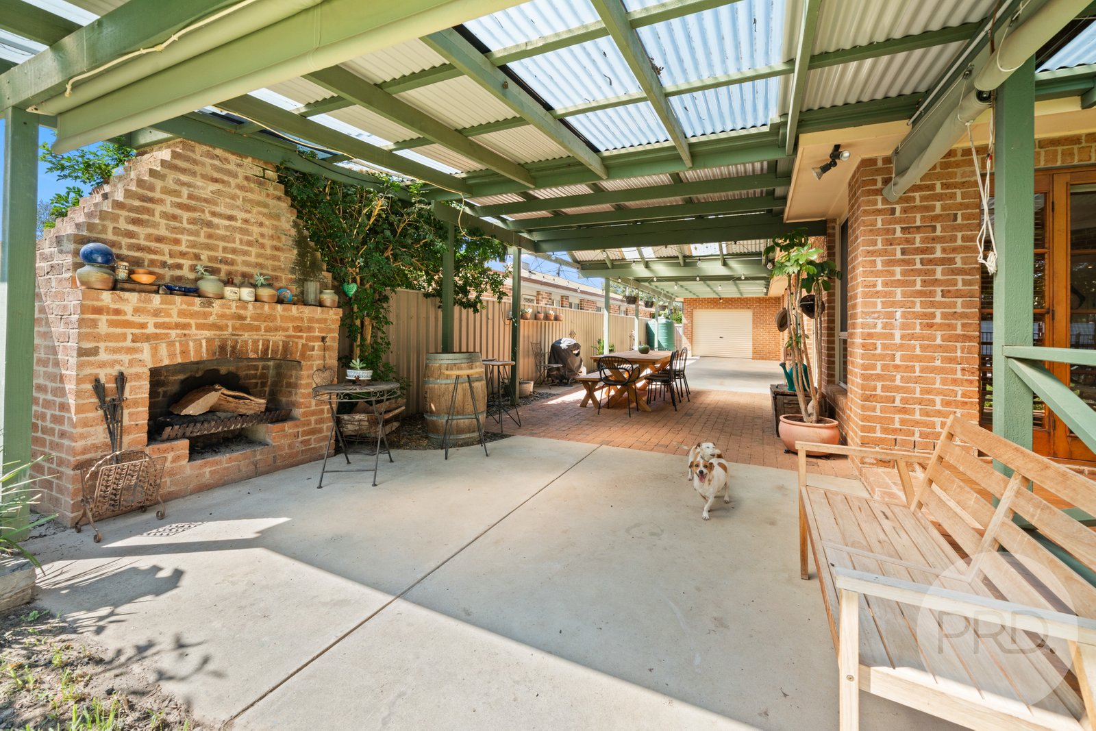 10 Bocquet Street LAKE ALBERT 19