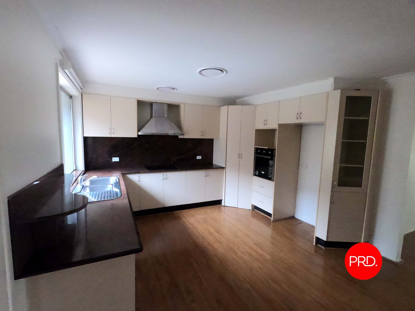 10 Bougainville  GLENFIELD 2