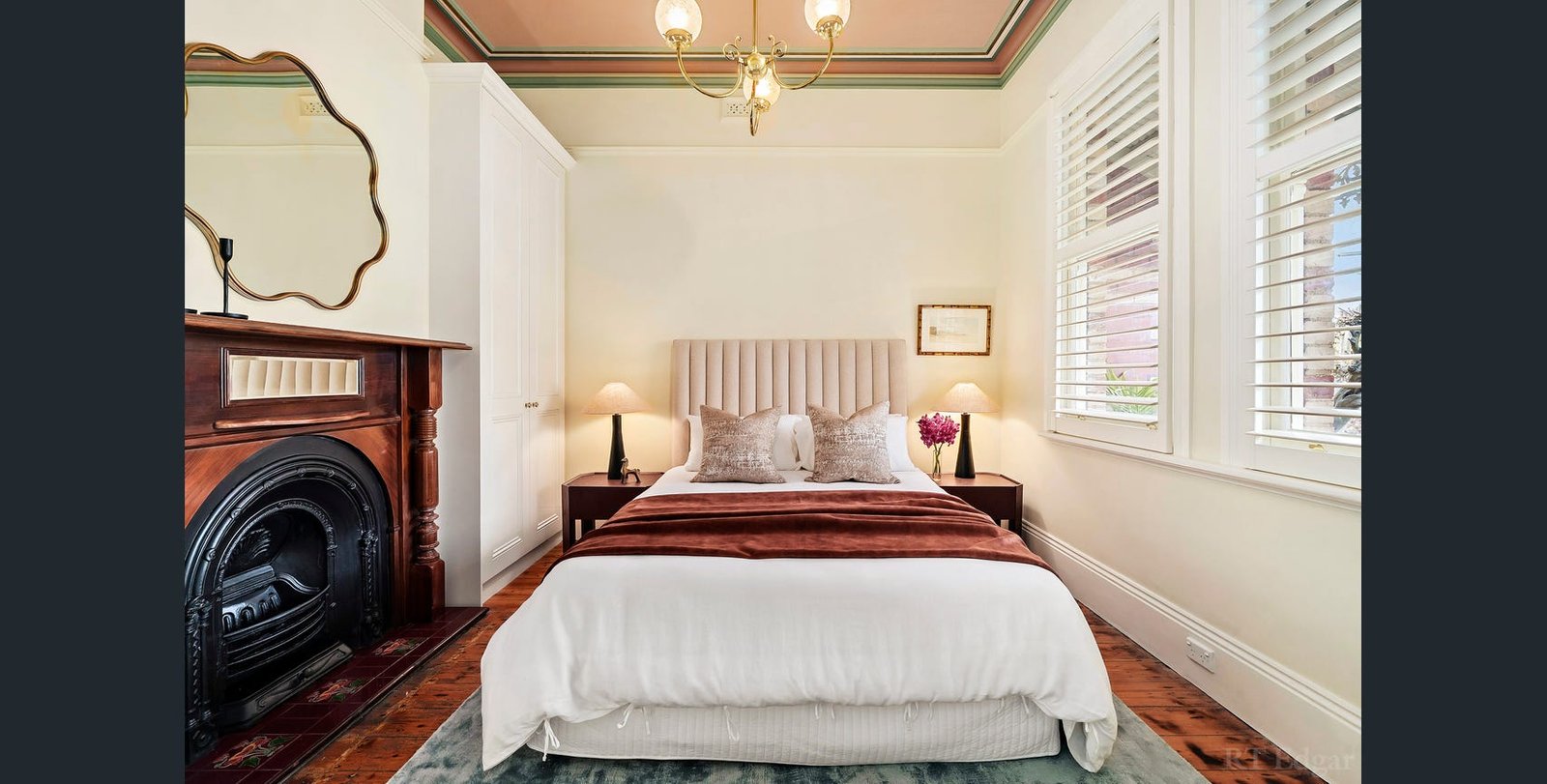 Real Estate and Property in 10 Bow Crescent, Camberwell, VIC