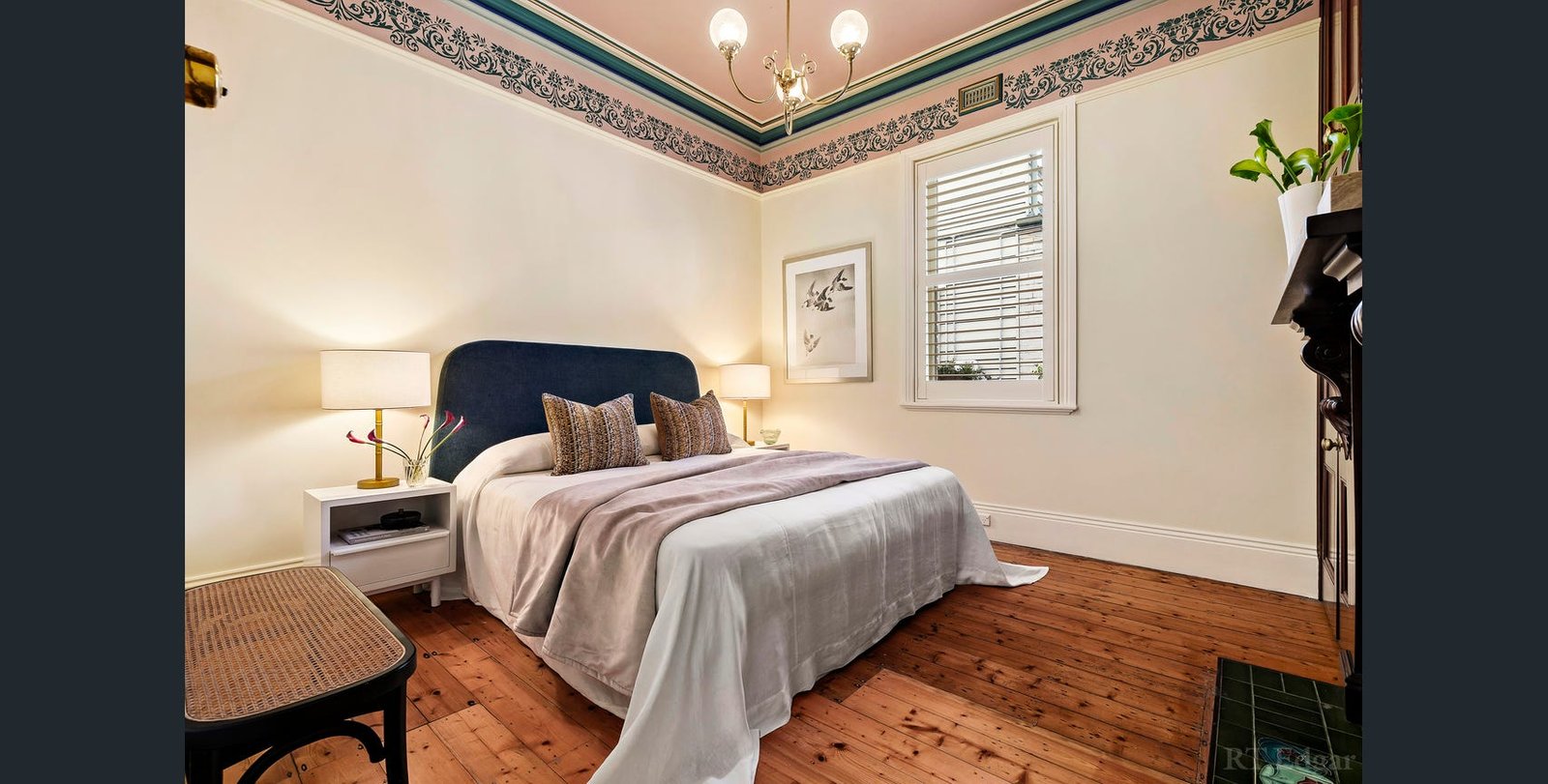 Real Estate and Property in 10 Bow Crescent, Camberwell, VIC