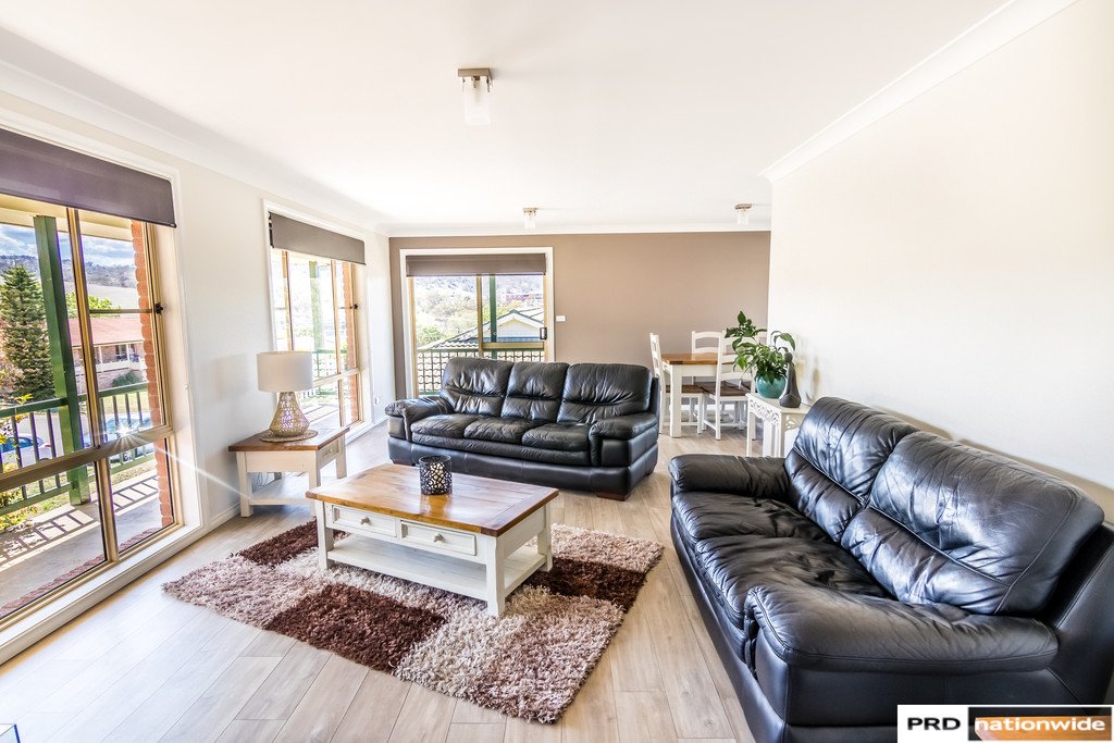 10 Bradley Place TAMWORTH 4