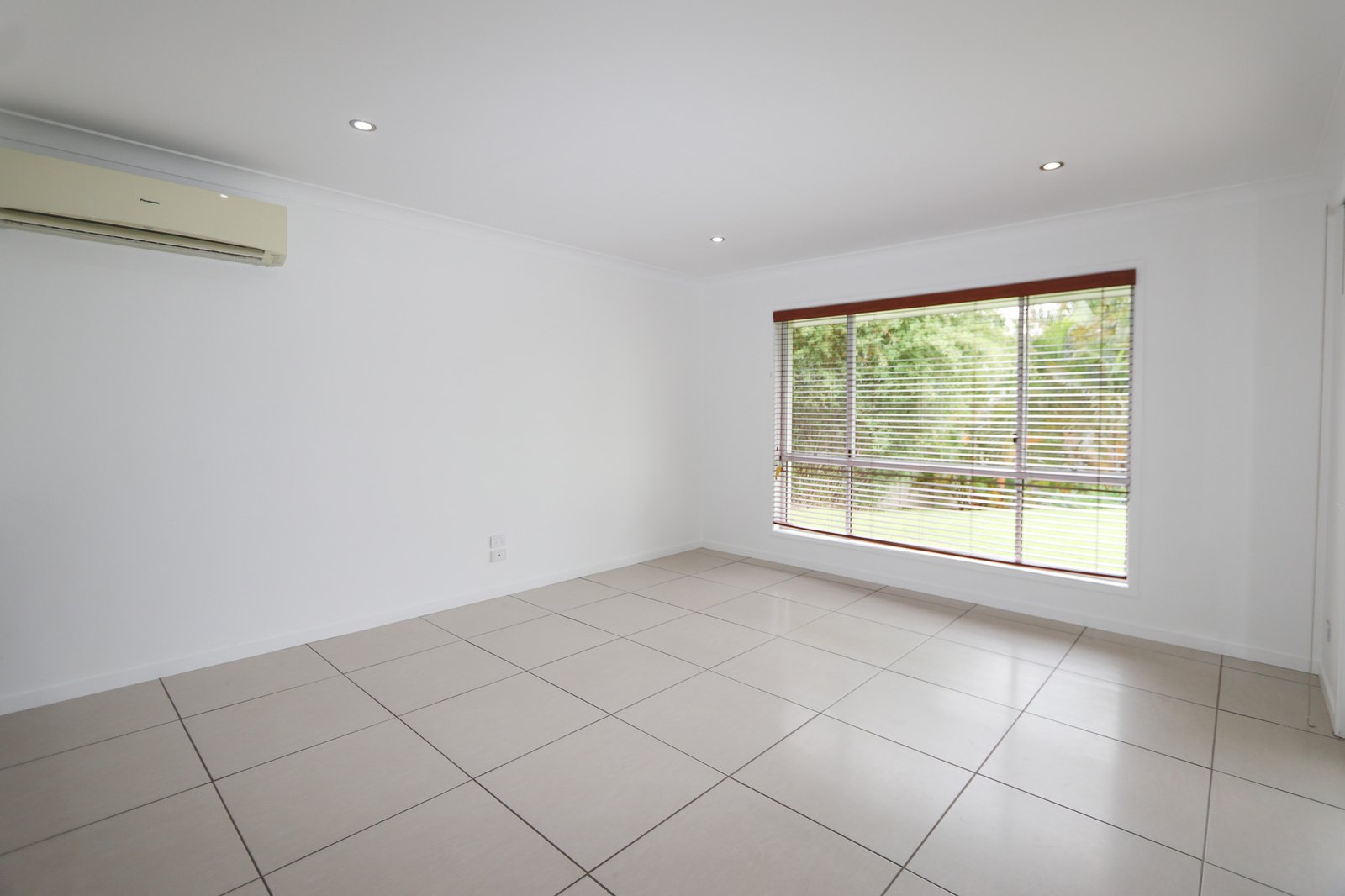 10 Breakspear Road MOLENDINAR 7