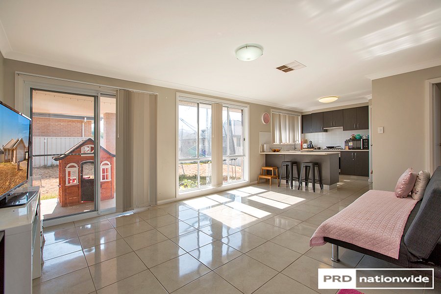 10 Brushbox Grove TAMWORTH 4