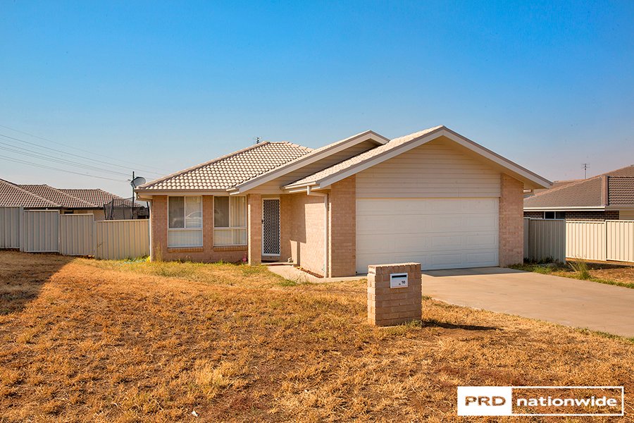 10 Brushbox Grove TAMWORTH 16