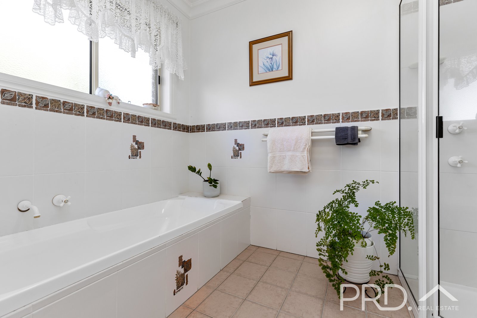 10 Bundara Crescent TUMUT 16