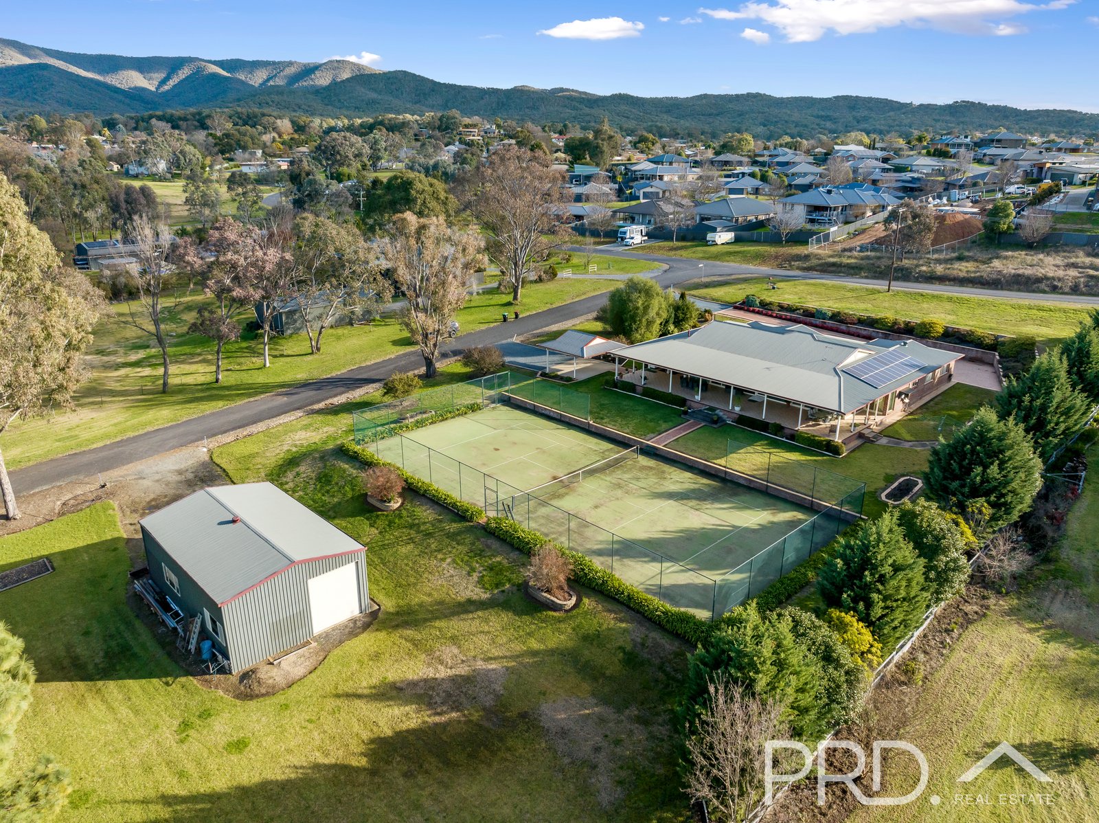 10 Bundara Crescent TUMUT 27