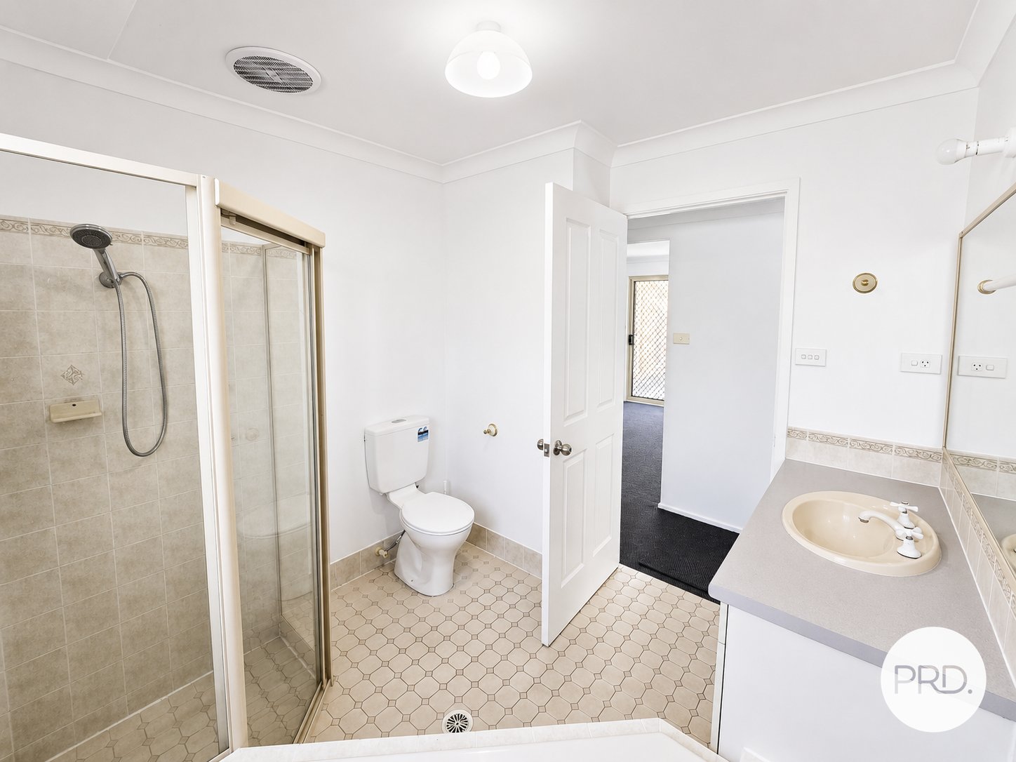 10 Bungonia Street PRESTONS 12