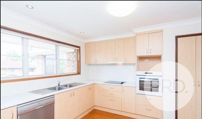 10 Burgundy Street CARSELDINE 5