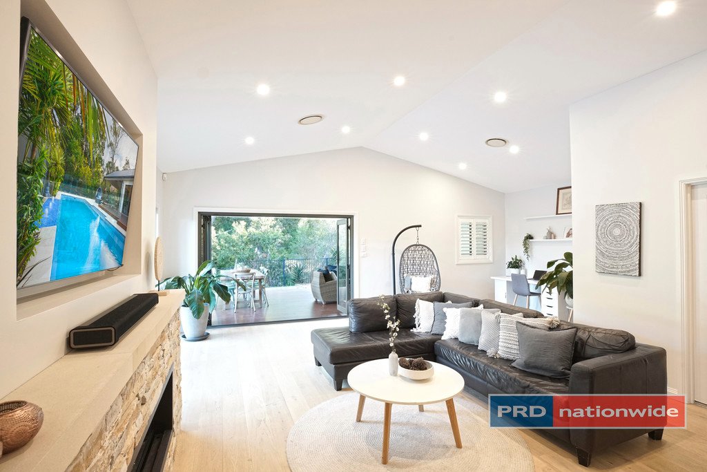 10 Buring Avenue LEONAY 6