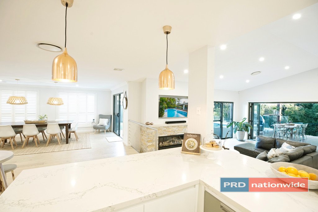 10 Buring Avenue LEONAY 17