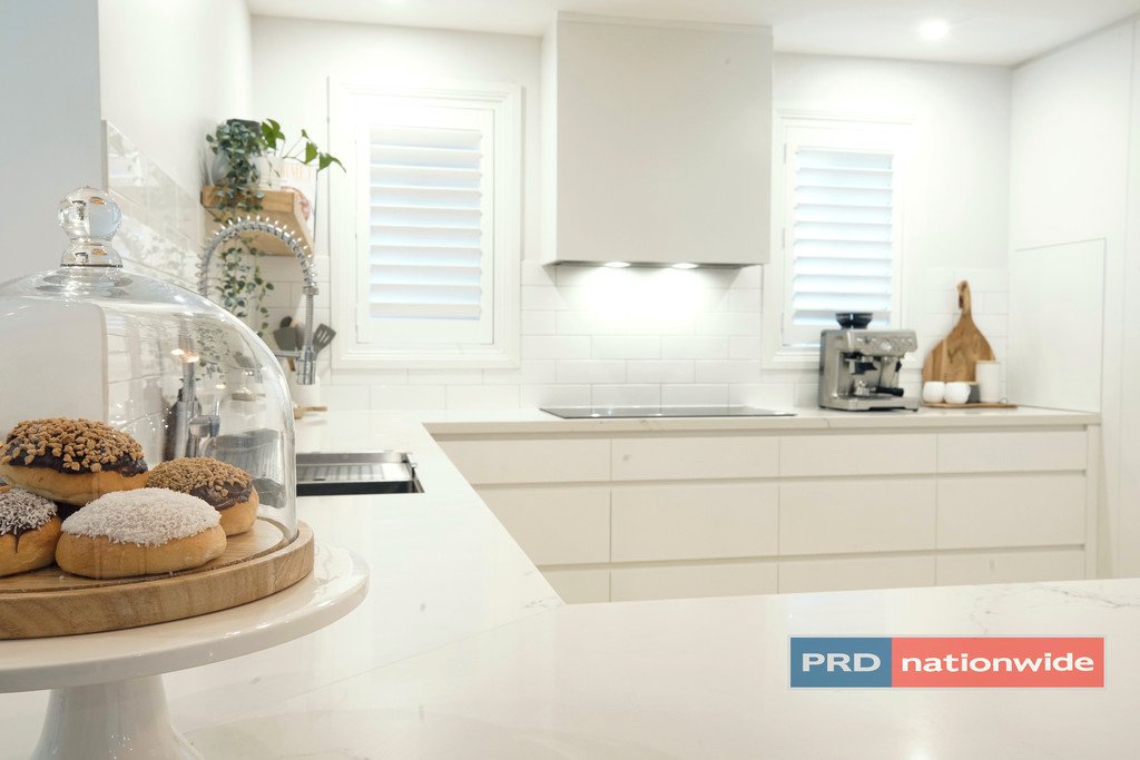 10 Buring Avenue LEONAY 19