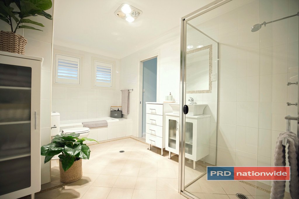 10 Buring Avenue LEONAY 22