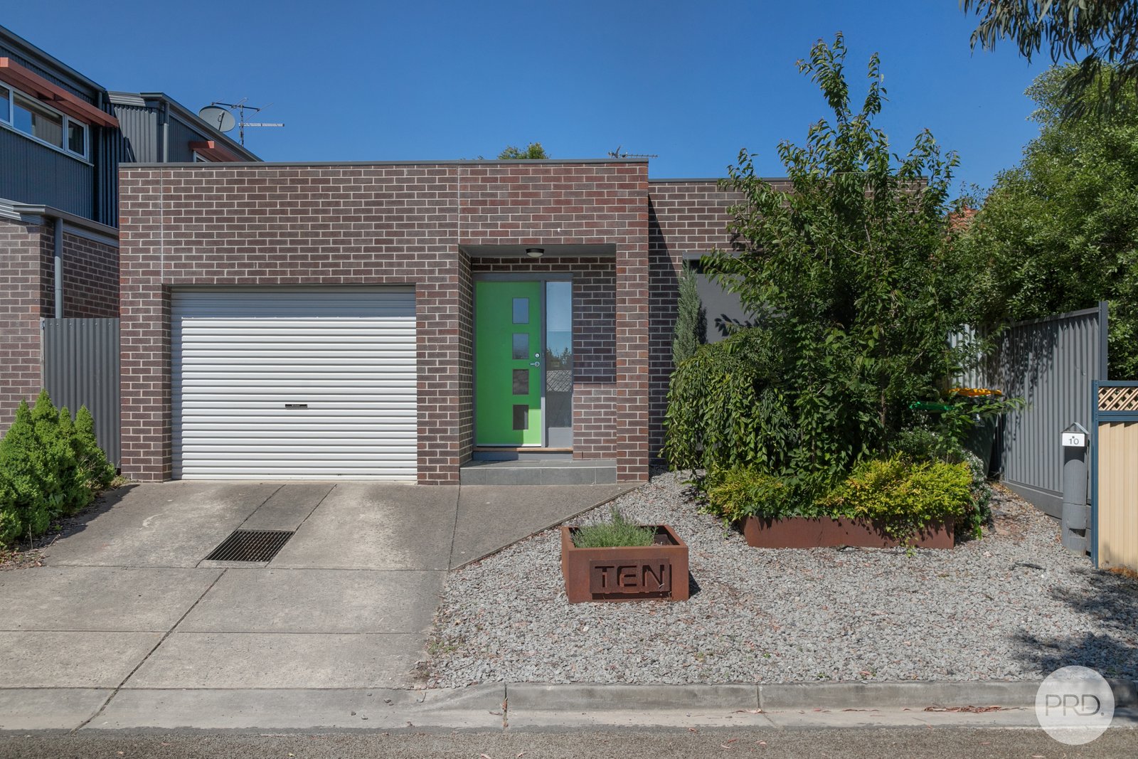 10 Butterfly Lane GOLDEN POINT 1