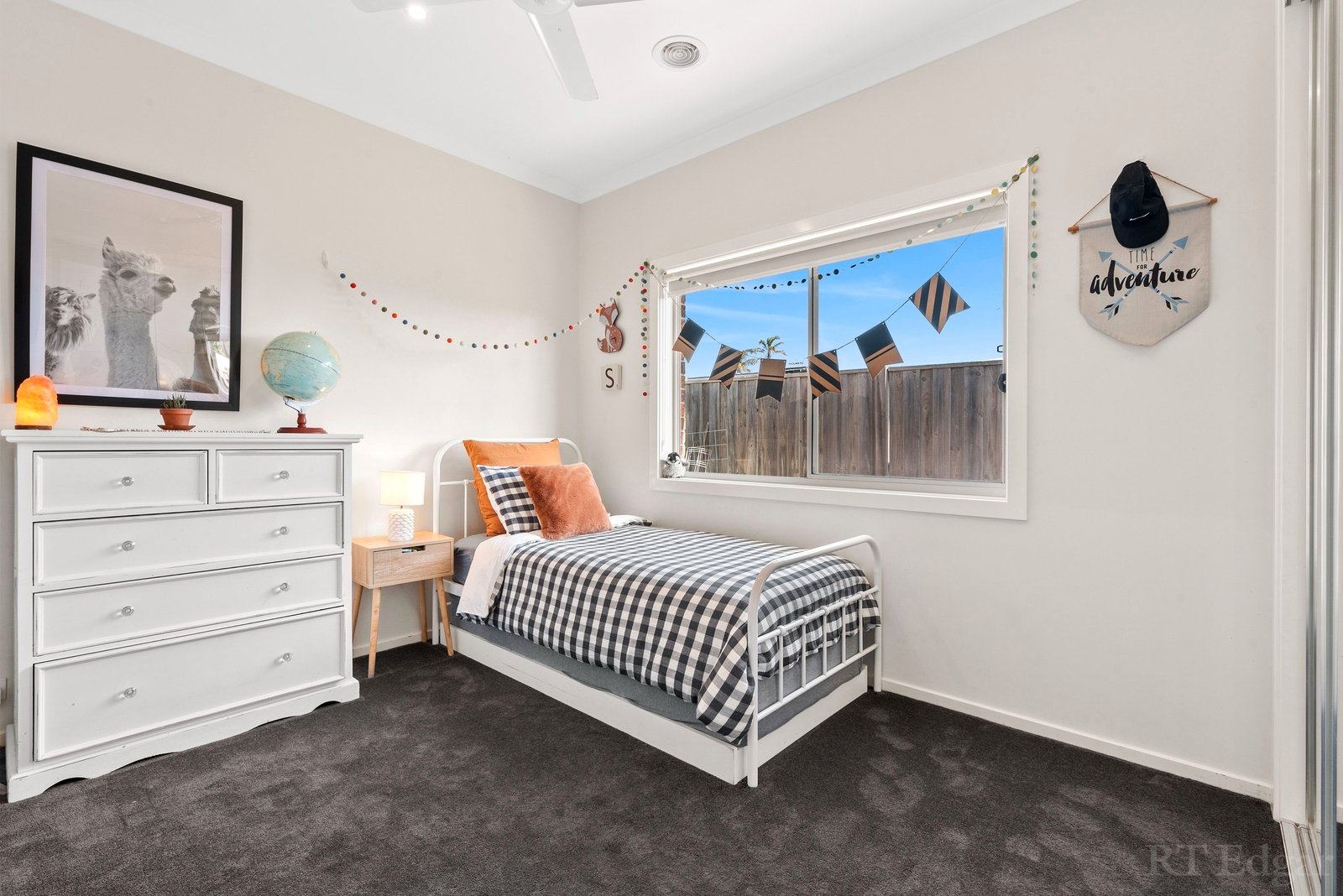 Real Estate and Property in 10 Calcium Park Crescent, Point Lonsdale, VIC